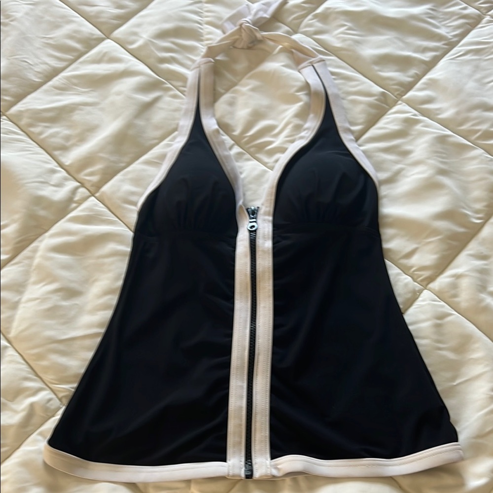 Elegant Black and White Tankini Halter Top V neckline Front zipper Swimsuit